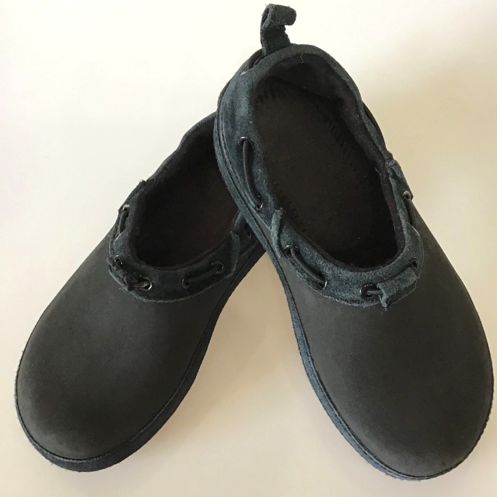 CROCS SLIP ON BLACK CLOGS